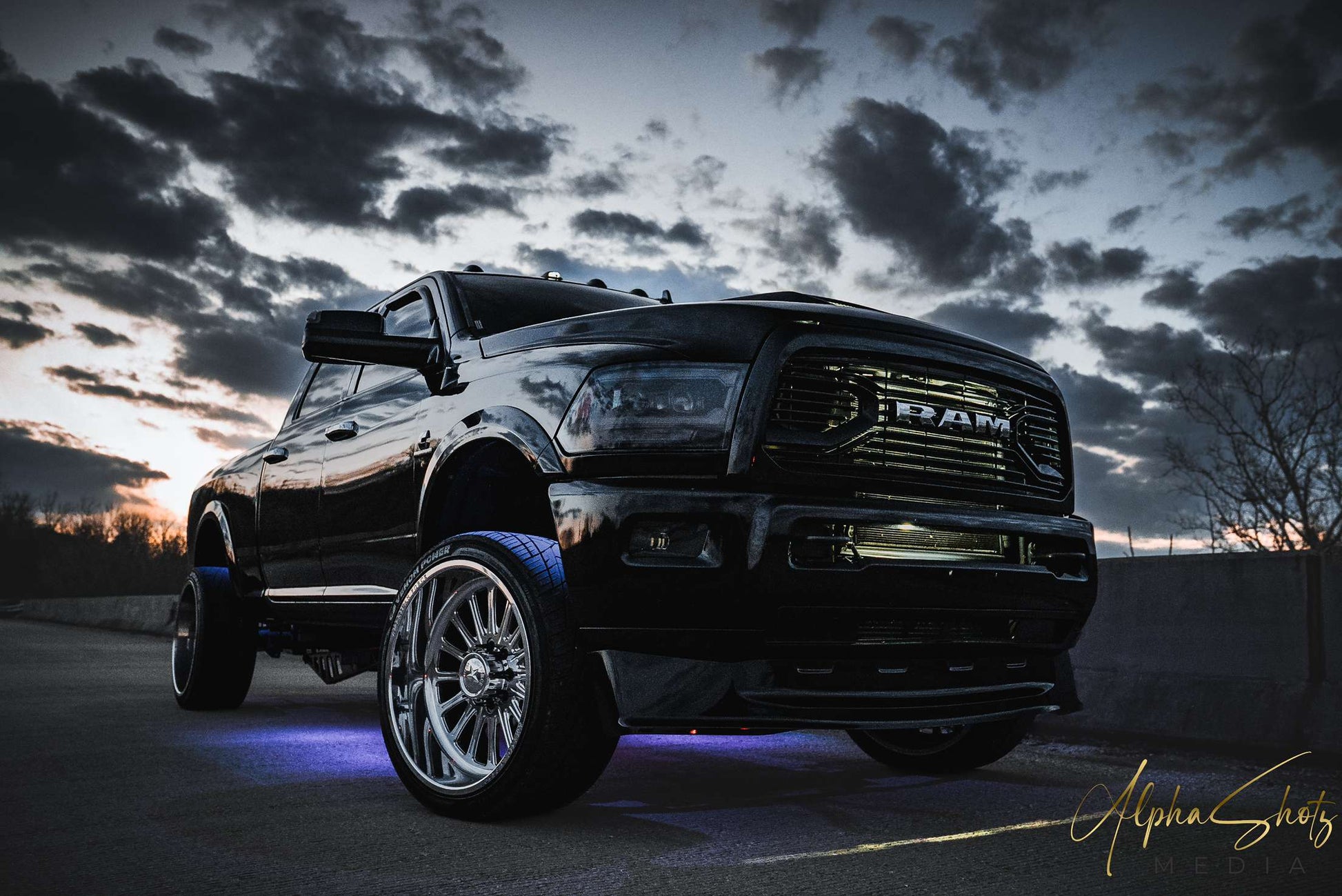 MOG ROCK LIGHT KIT (INSTALL KIT ADD-ON OPTION) image 0