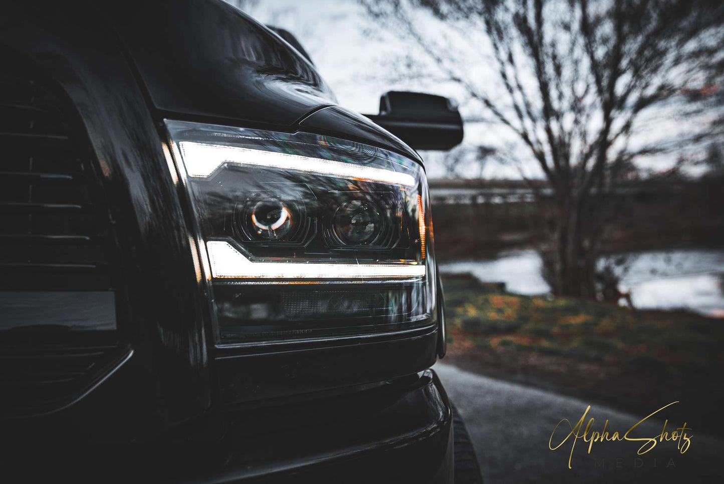 CUSTOM CUMMINS HEADLIGHTS & FOG LIGHTS KIT image 0